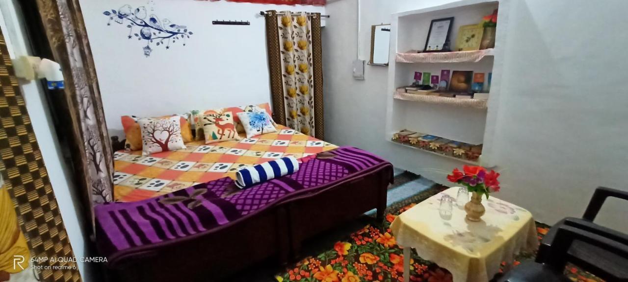 Hostel Buddha Khajurāho Quarto foto