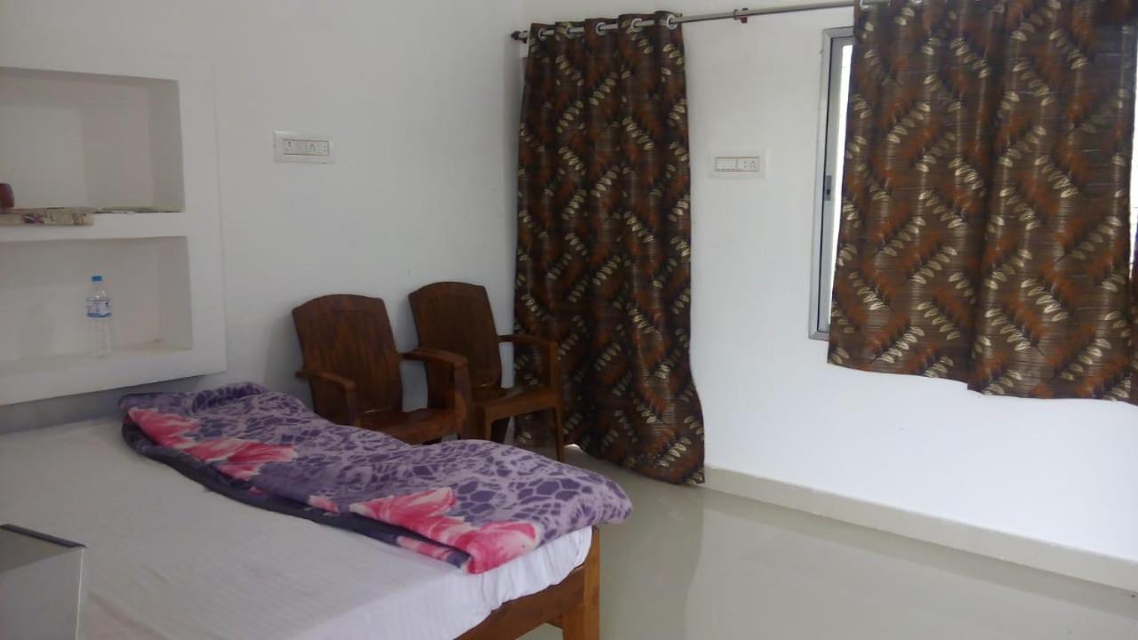 Hostel Buddha Khajurāho Quarto foto